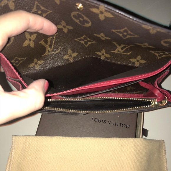 Authentic Louis Vuitton Emilie wallet - Picture 5 of 6